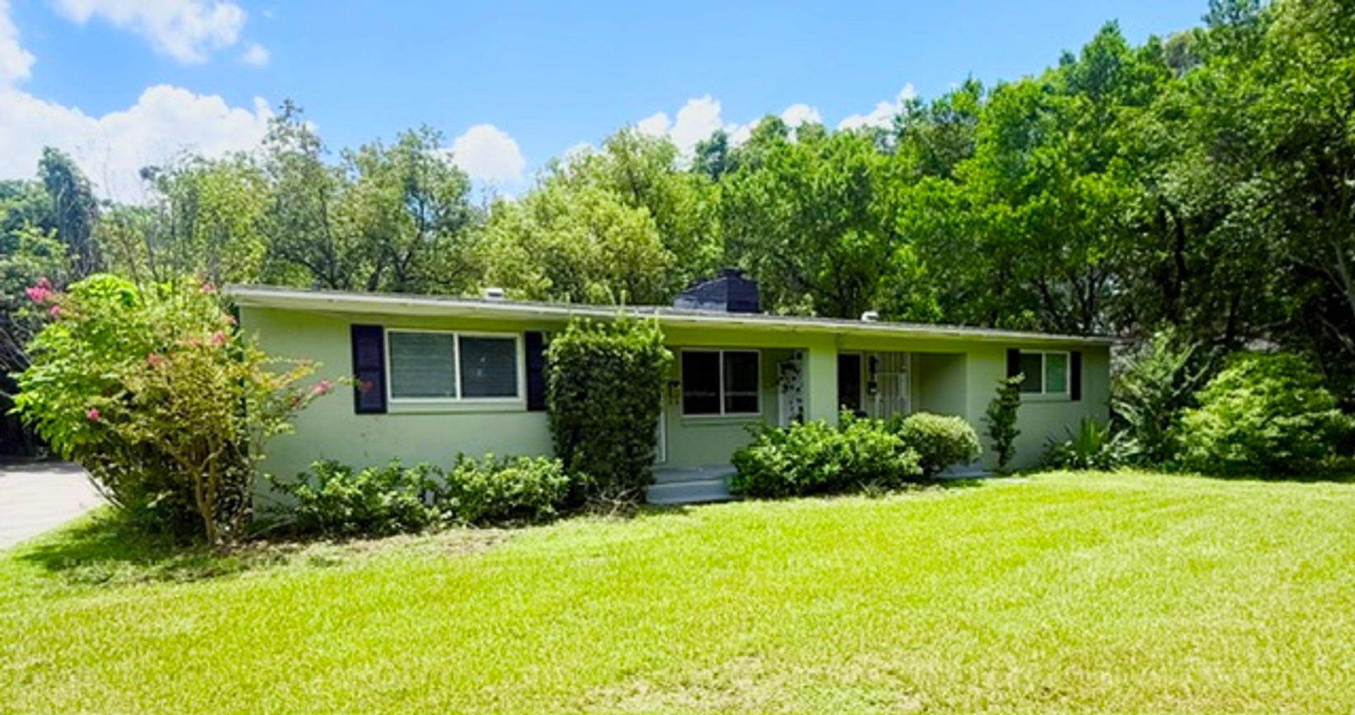 1016 Alba Drive 2 1 Half Duplex – photo 1