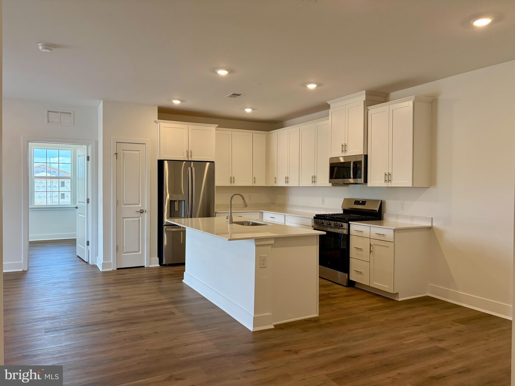 2201 Jacob Francis Way – photo 1 of 236