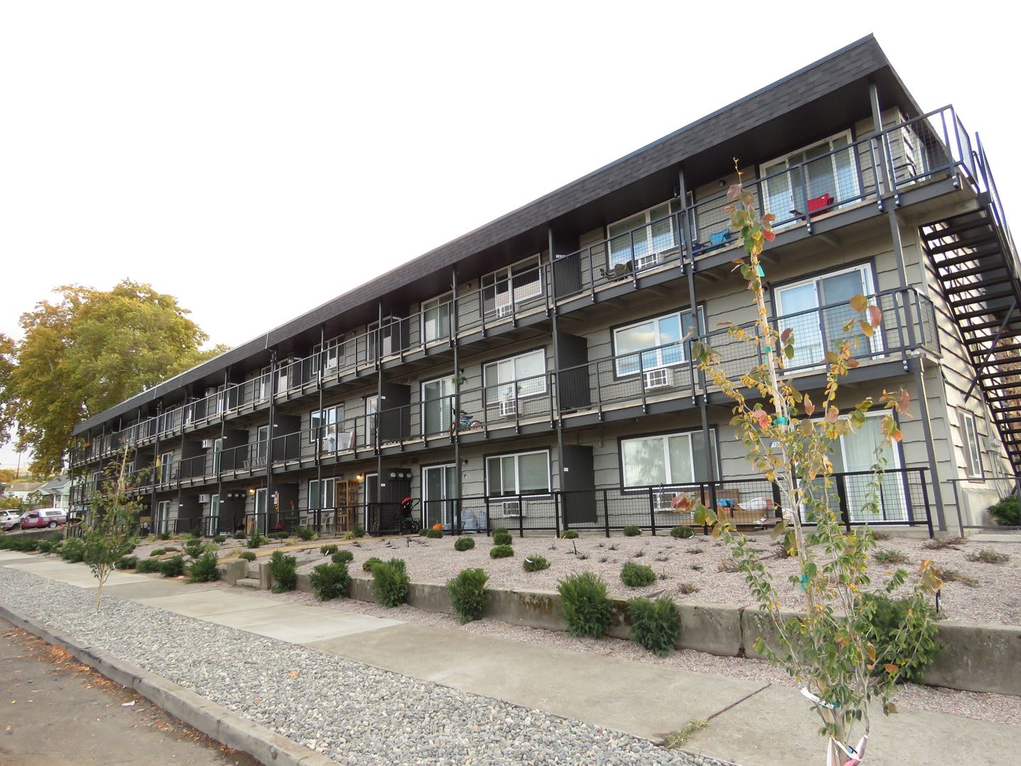 The Courtcrest Apartments – photo 1 of 37