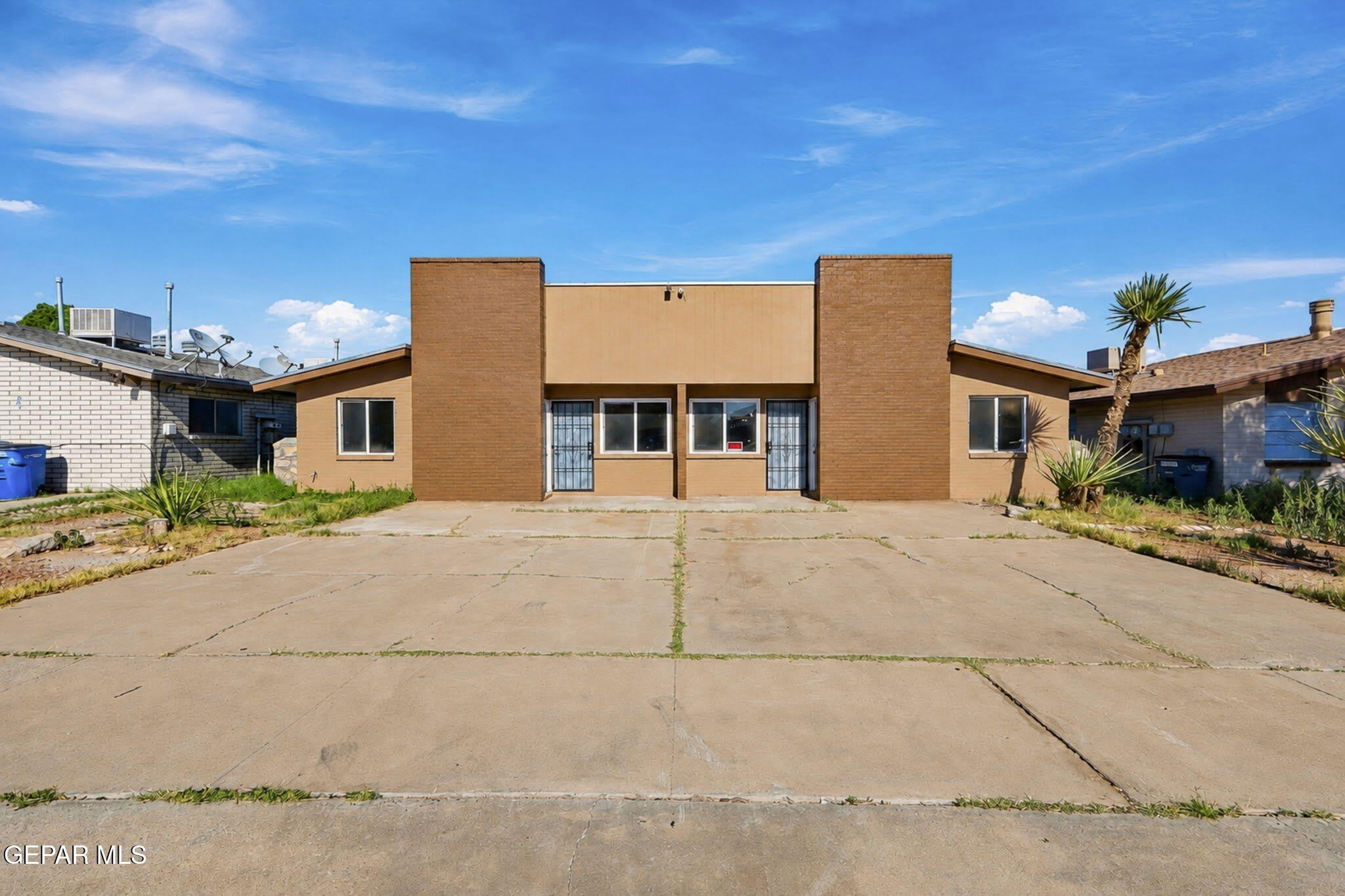 3016 E GLEN Drive – photo 1