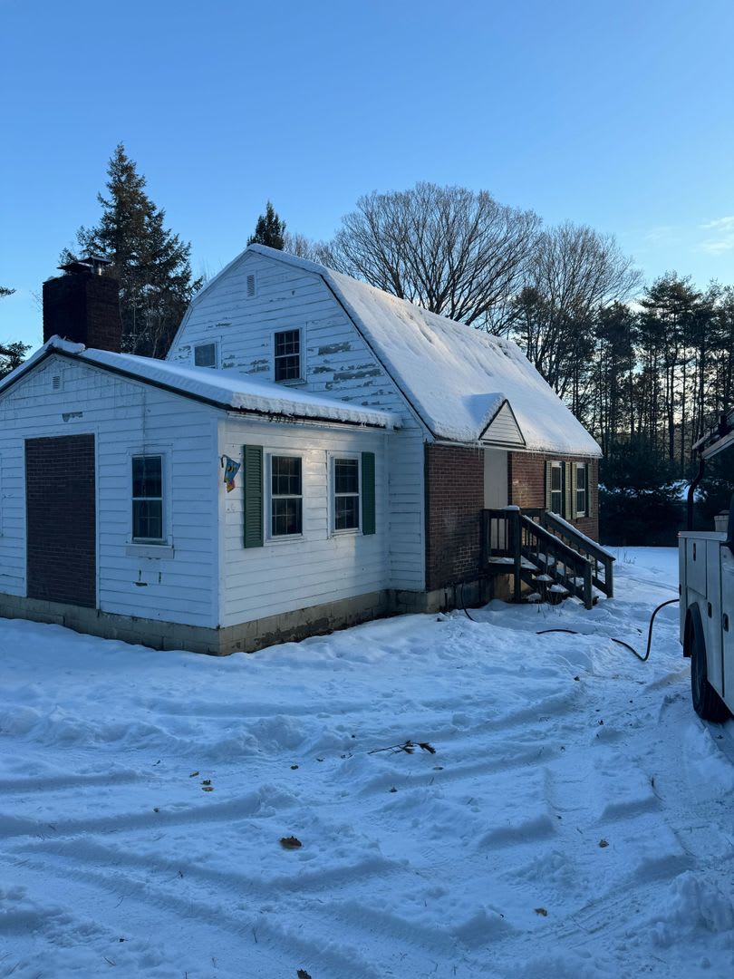 Cozy Two Story Home with Two Bathrooms – photo 1 of 12