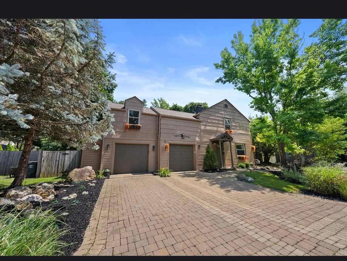 1940 Riverside Dr – photo 1 of 25