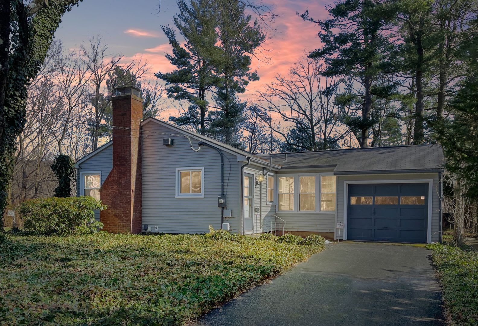 95 Riverside Drive Hamden Ct 06518 – photo 1 of 155
