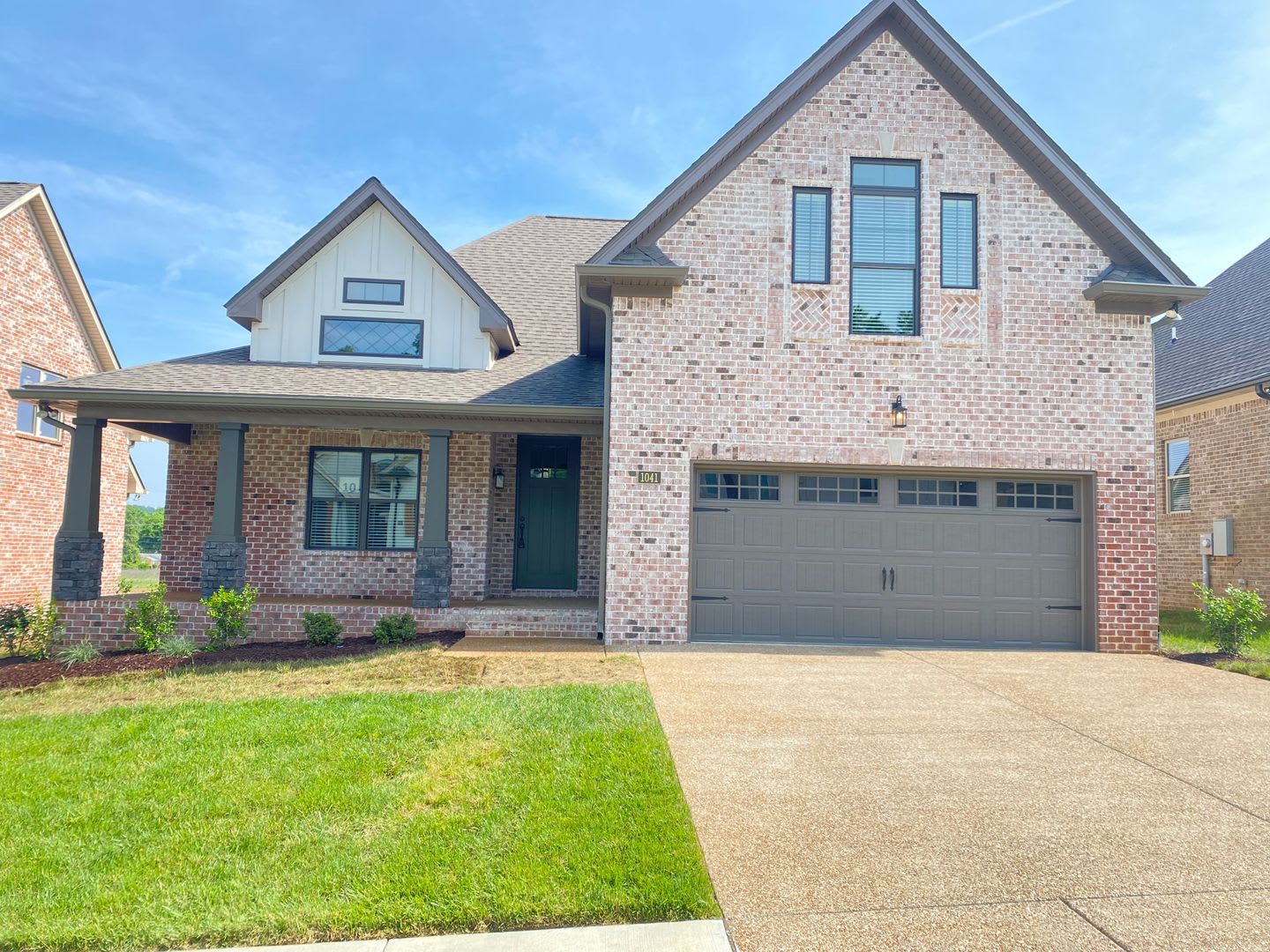 For Lease – photo 1