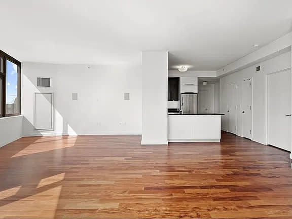 103 Jay St Apt 2 – photo 1