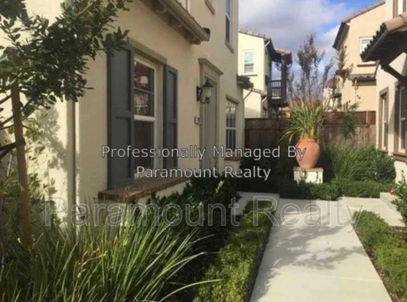 2017 Tarragon Rose Court – photo 1 of 219