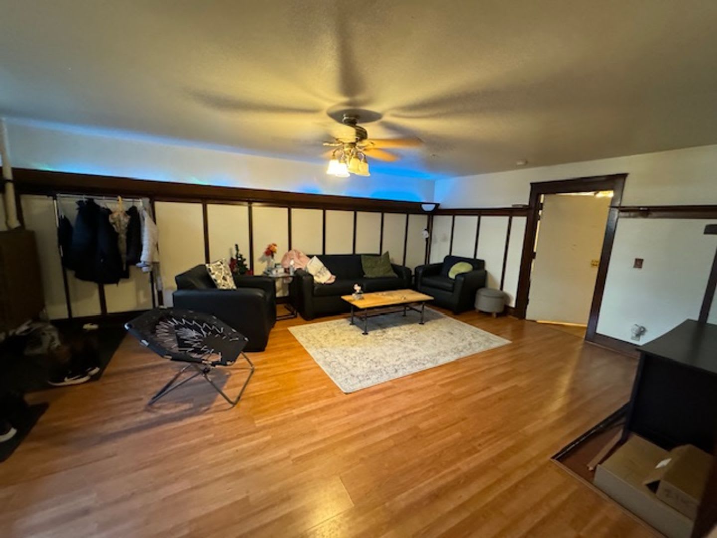 416-418 – photo 1
