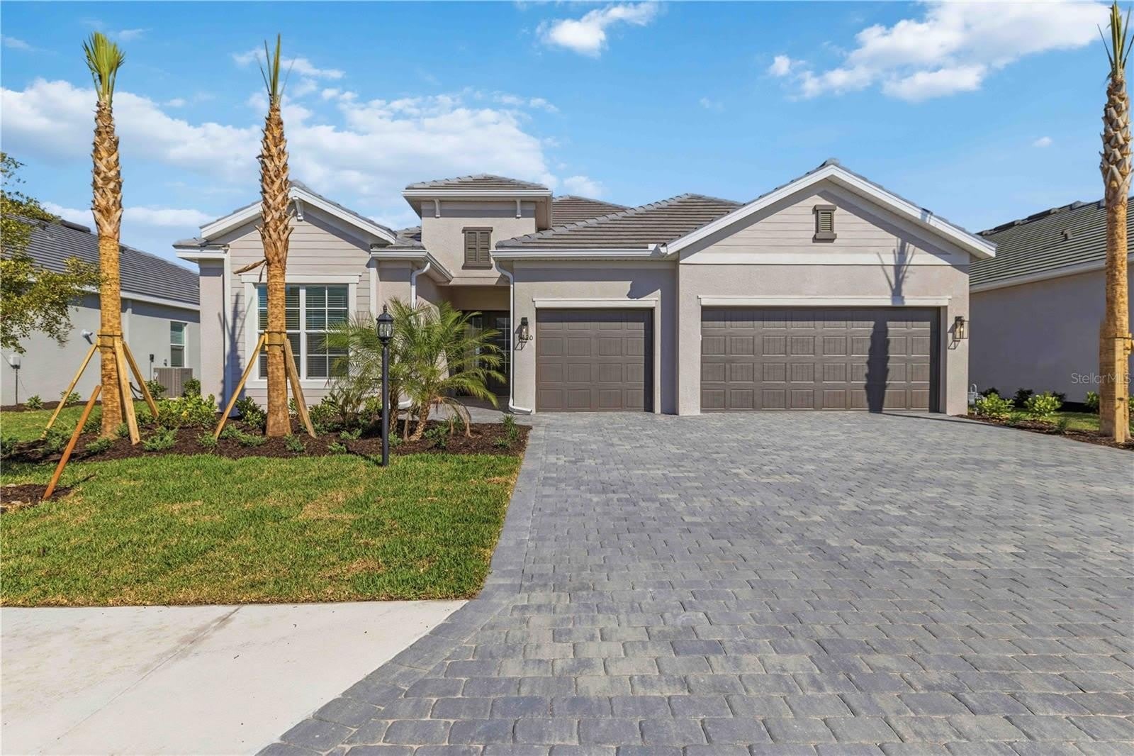 5420 LIGHTNING WHELK Lane – photo 1 of 30