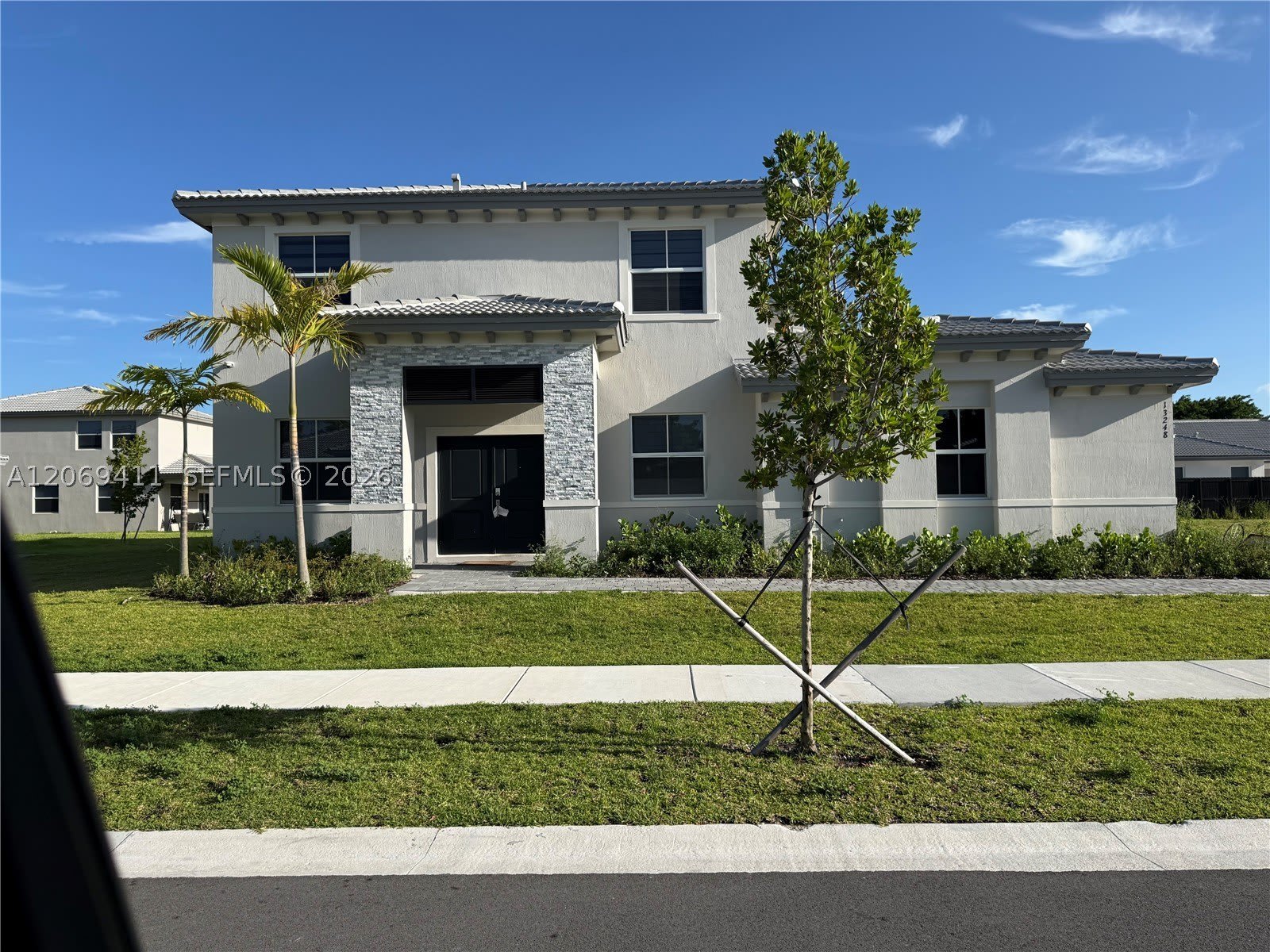 13248 SW 188th Ter – photo 1