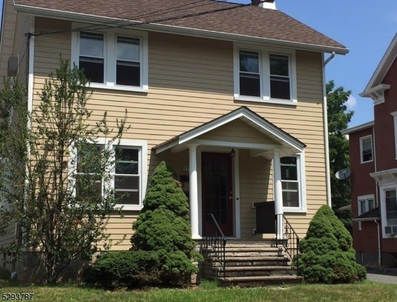 842 South Ave – photo 1 of 11