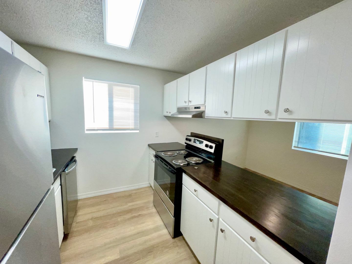 RENOVATED 2BD/1BA MILLWOOD APARTMENT – photo 1 of 14