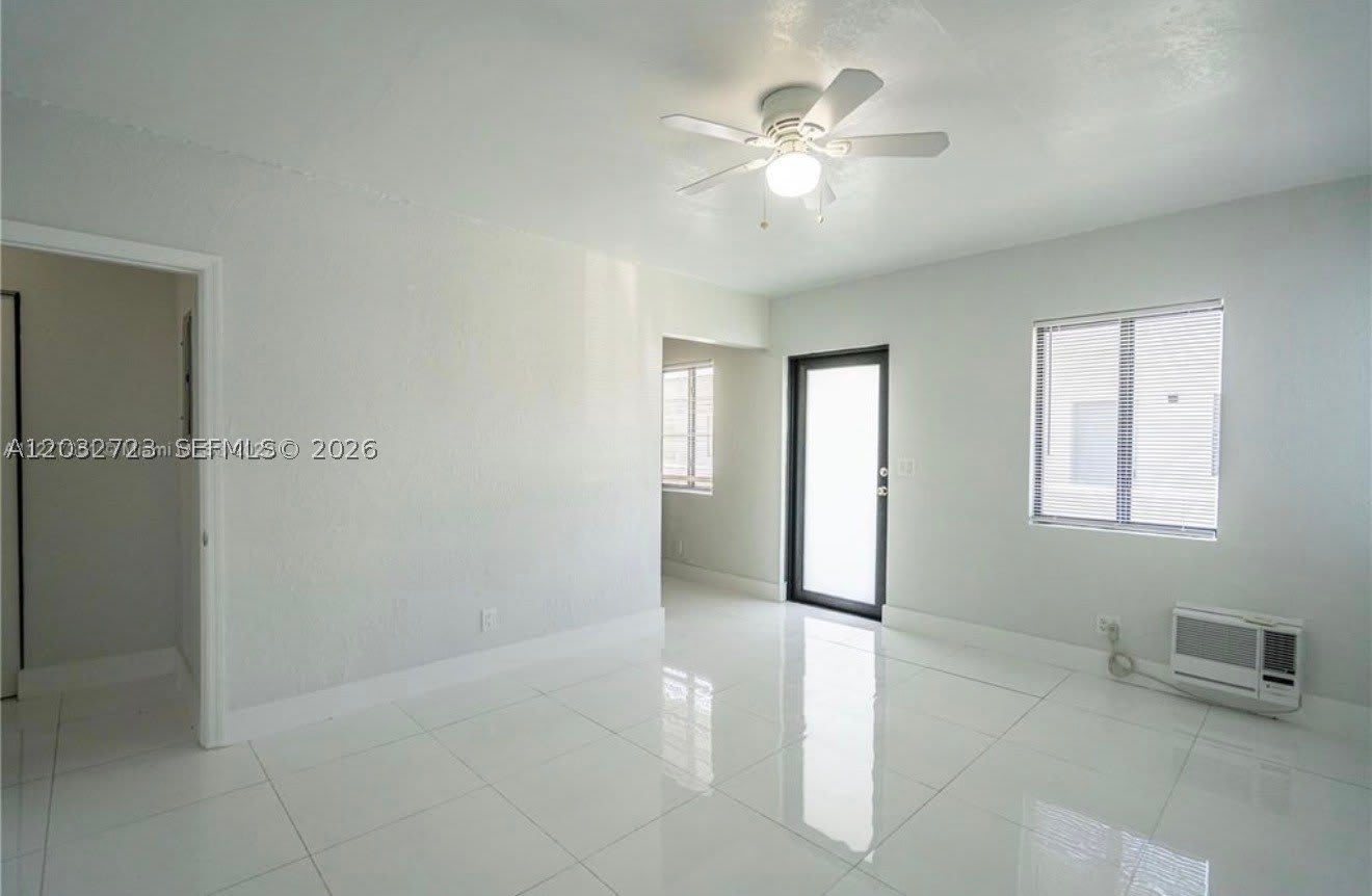 7935 Crespi Blvd – photo 1