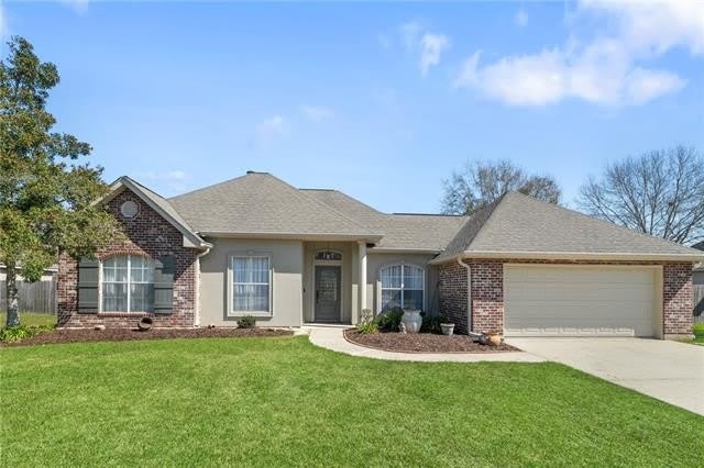 409 GAINESWAY Drive – photo 1 of 20