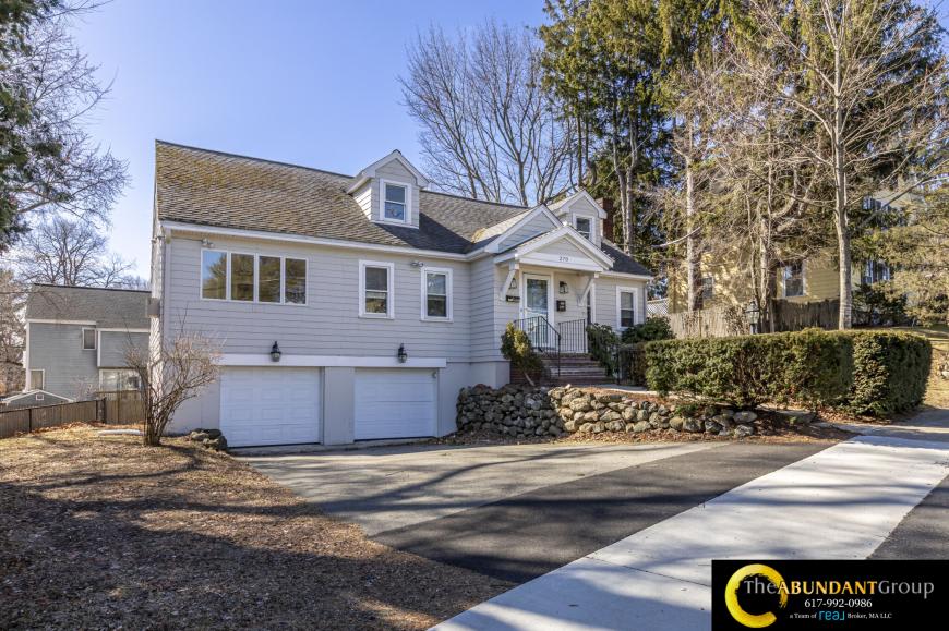 270 Cross St – photo 1 of 66