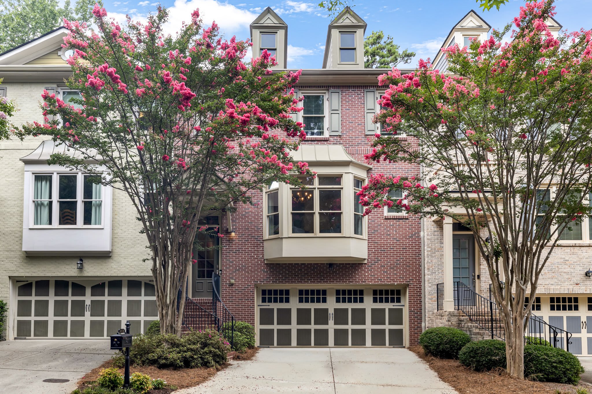2614 Long Pointe – photo 1