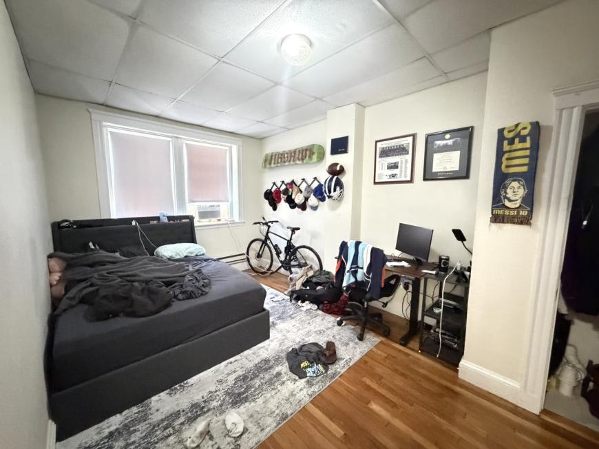 60 Chiswick Rd. – photo 1