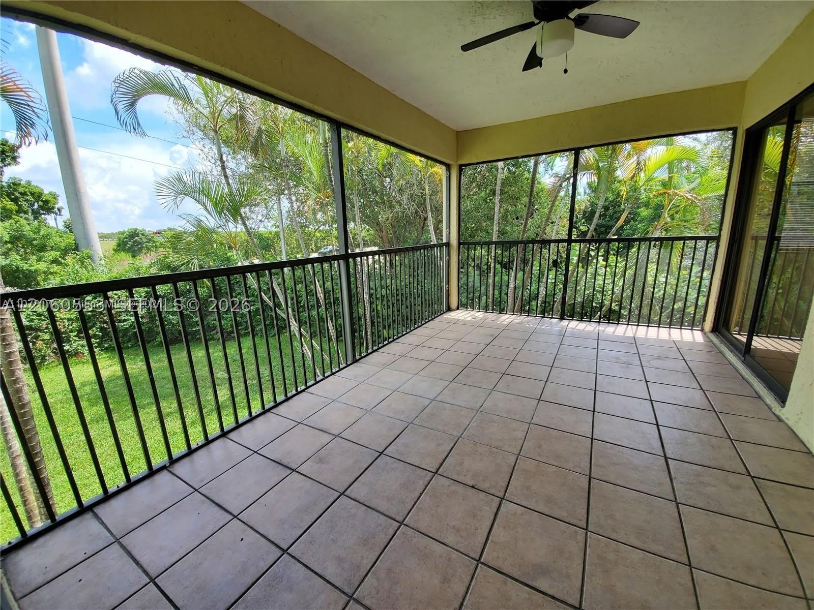805 N Franklin Ave – photo 1