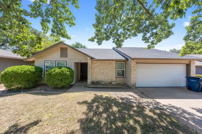 9005 Curlew Drive – photo 1