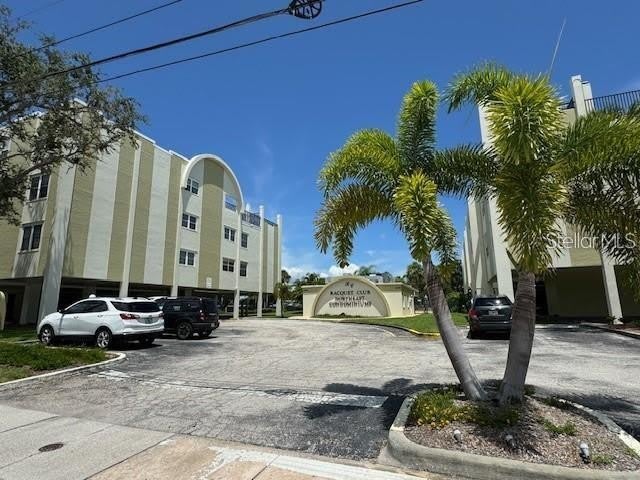 4681 1ST Street NE – photo 1