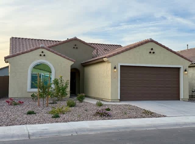 2926 North Coronado Drive – photo 1 of 27