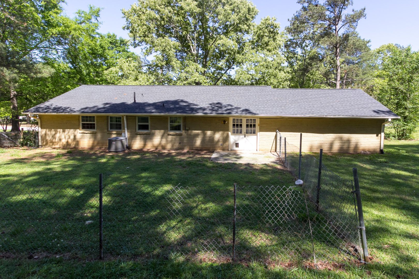 Coming Soon 3 Bedroom 2 Bathroom Open Floorplan – photo 1 of 141