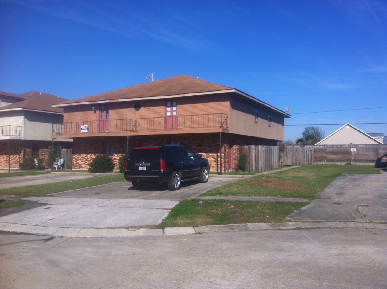 1665 Alexander Ct – photo 1 of 17