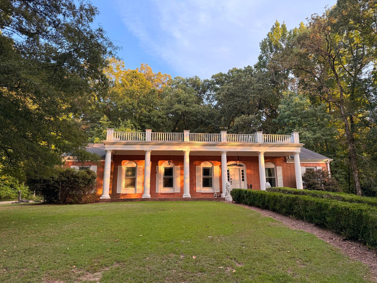 Southern Charm & Spacious Living Near Base! – photo 1 of 20