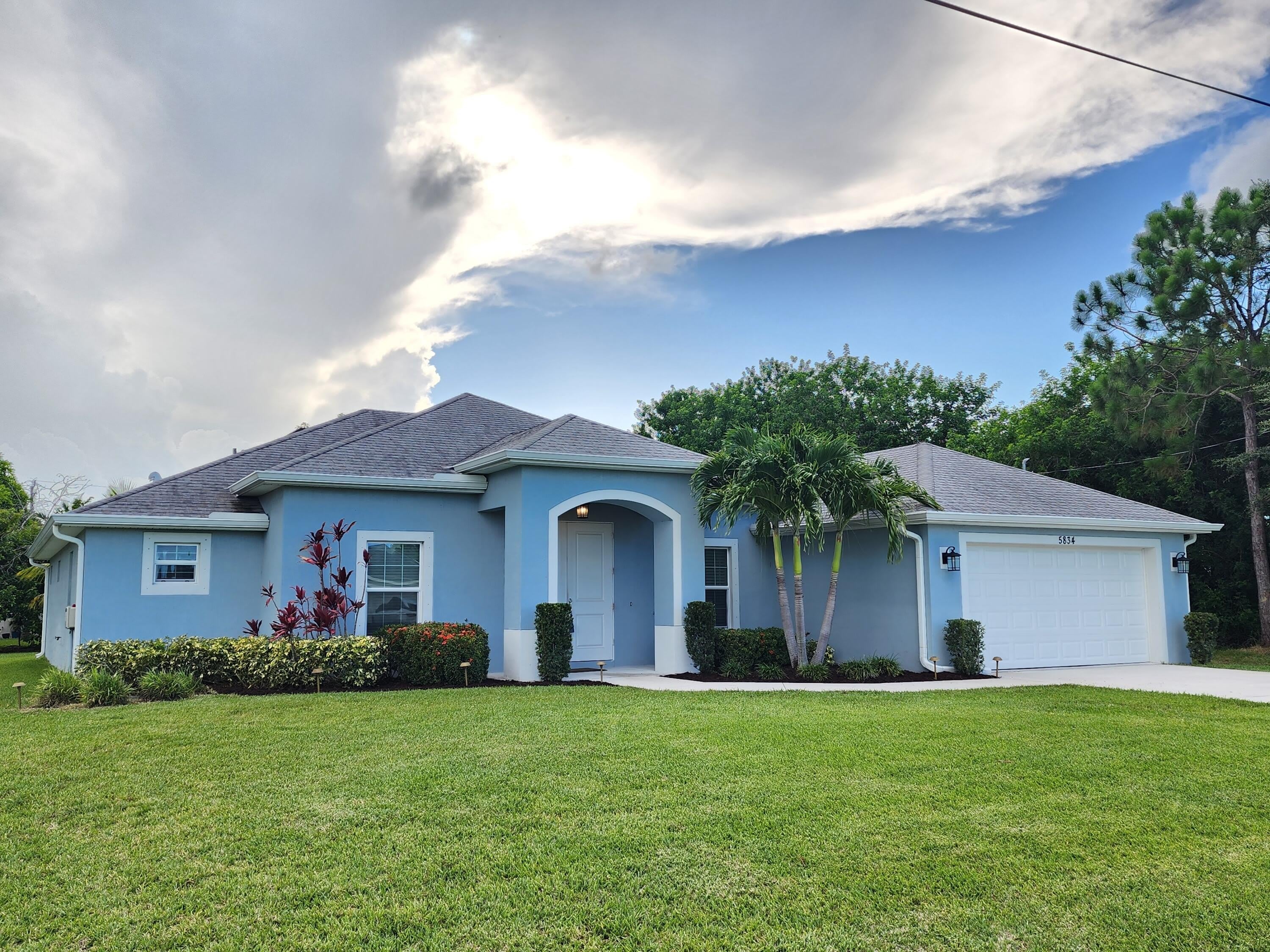 5834 NW COOSA Drive – photo 1