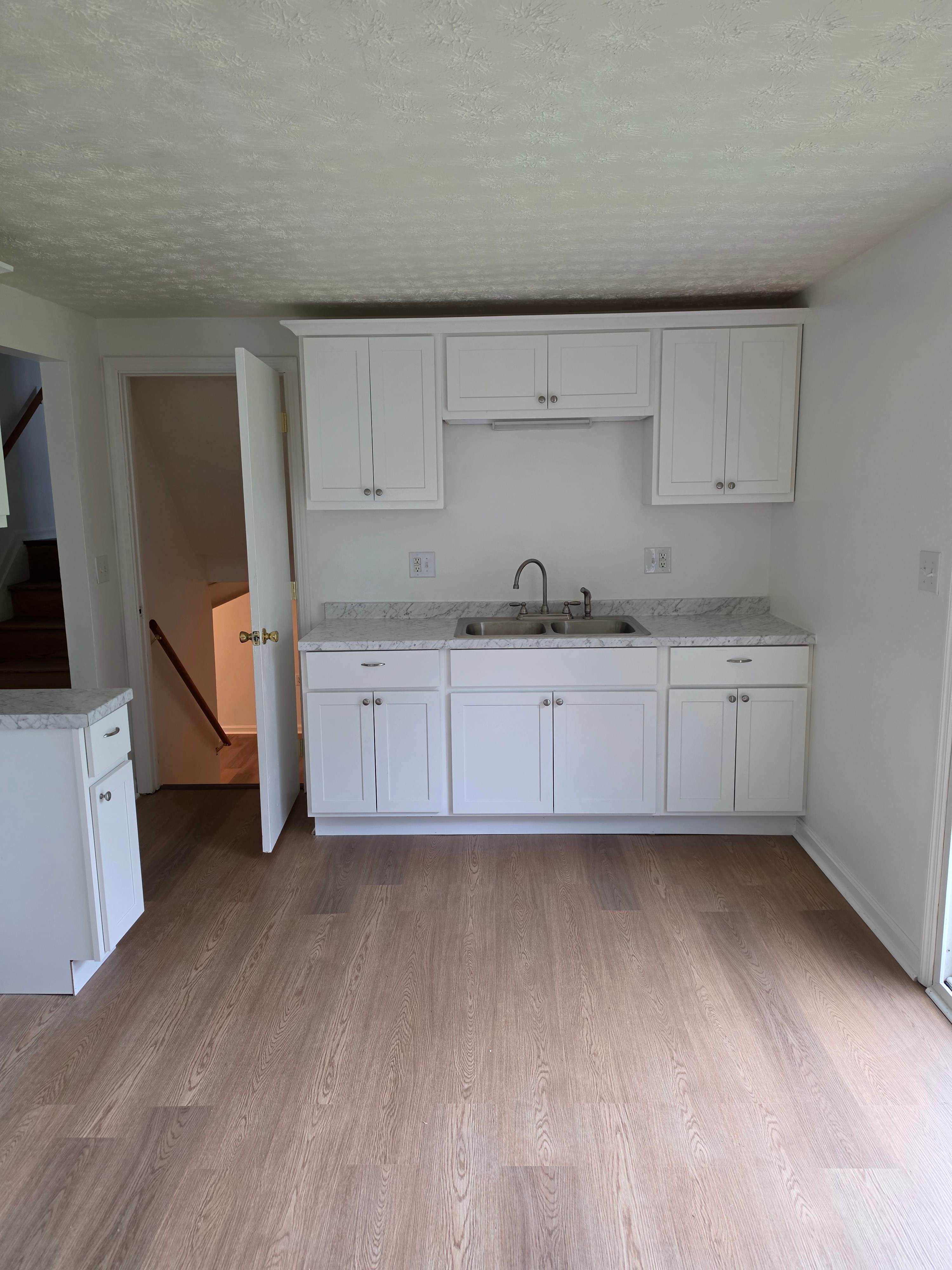 2537 Bethesda Ave – photo 1
