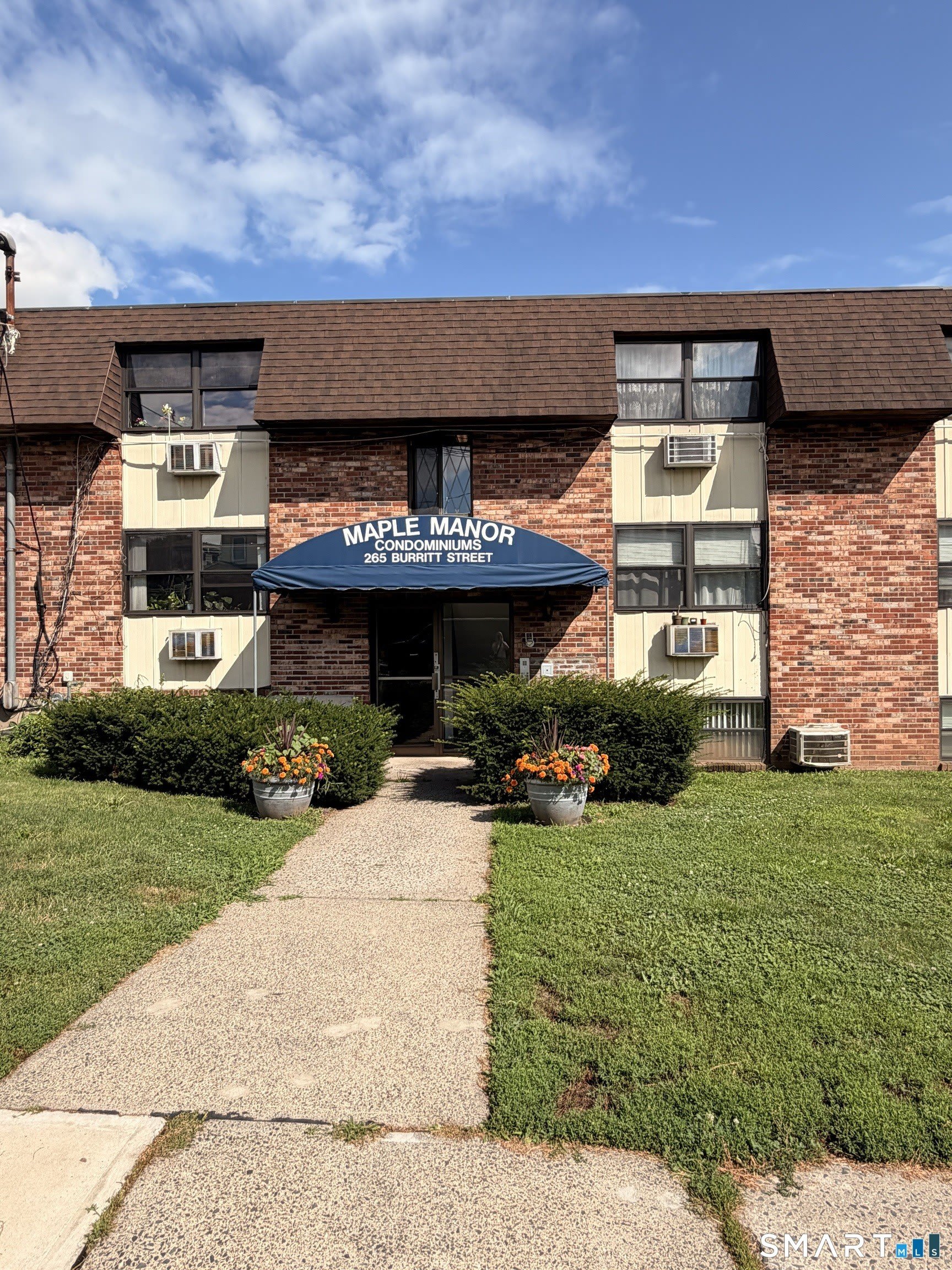 265 Burritt Street – photo 1