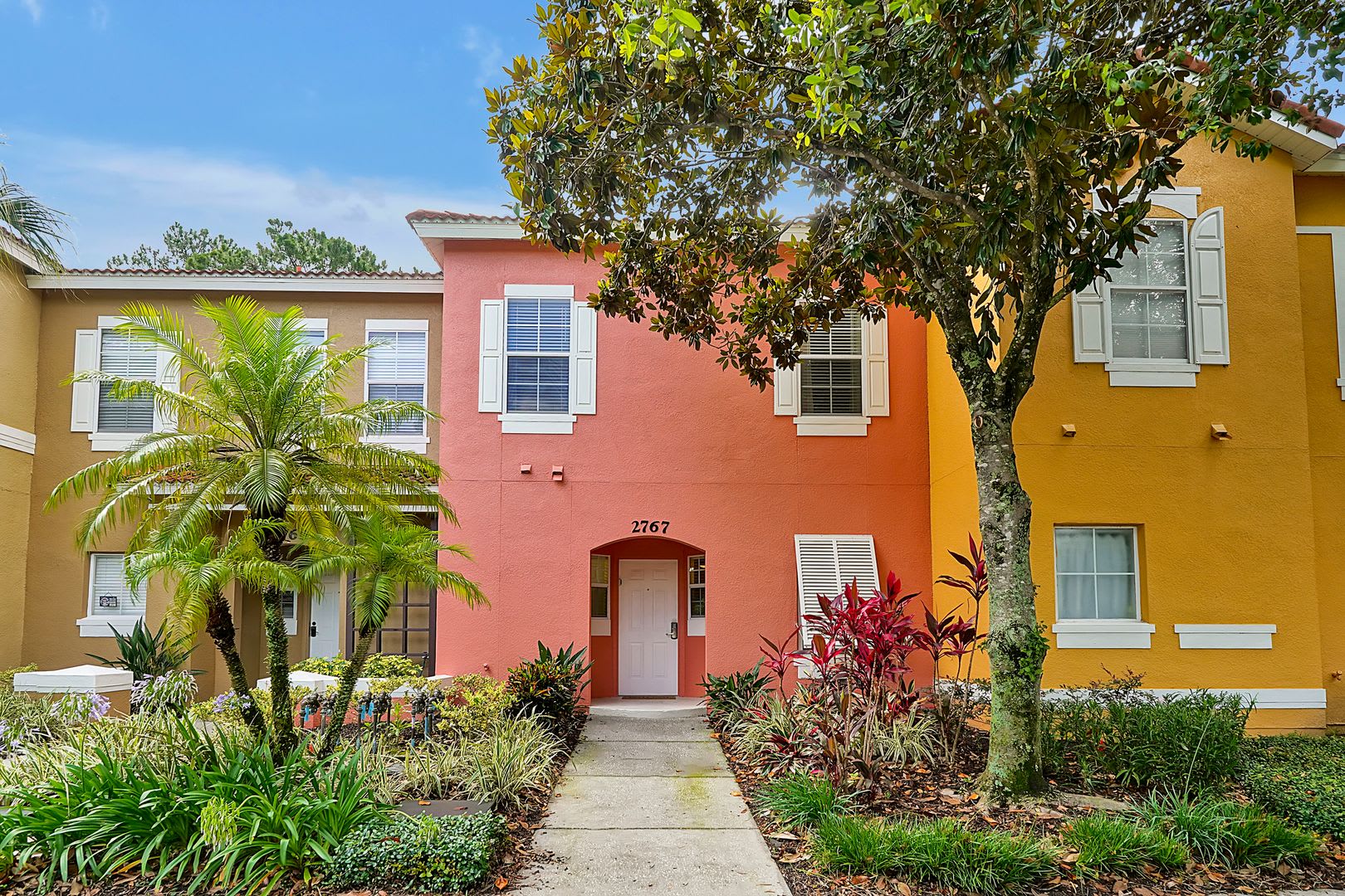 Fully Furnished Available For A Minimum 1 Year Lease – photo 1 of 216