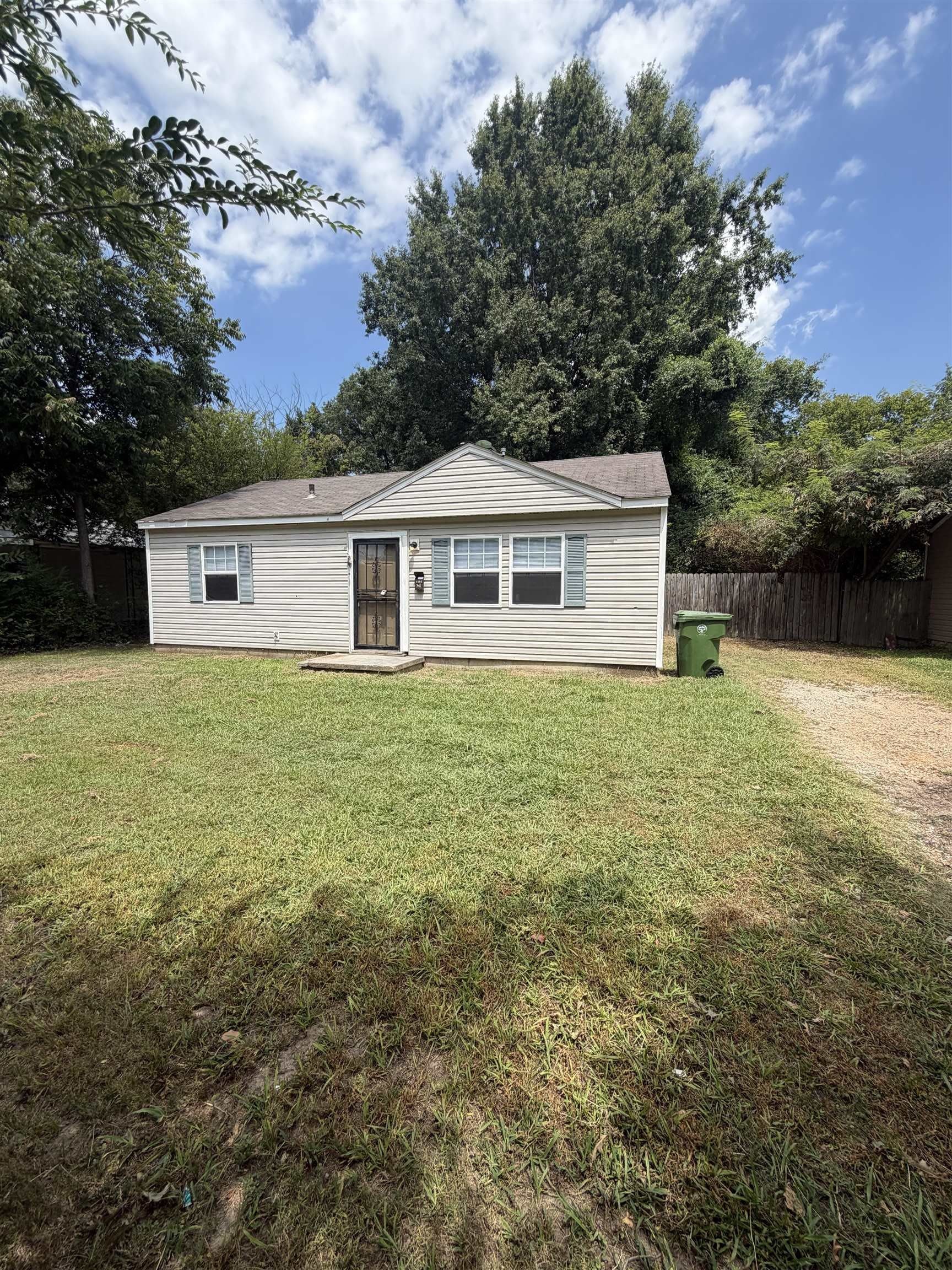 4886 SARATOGA Ave – photo 1 of 8