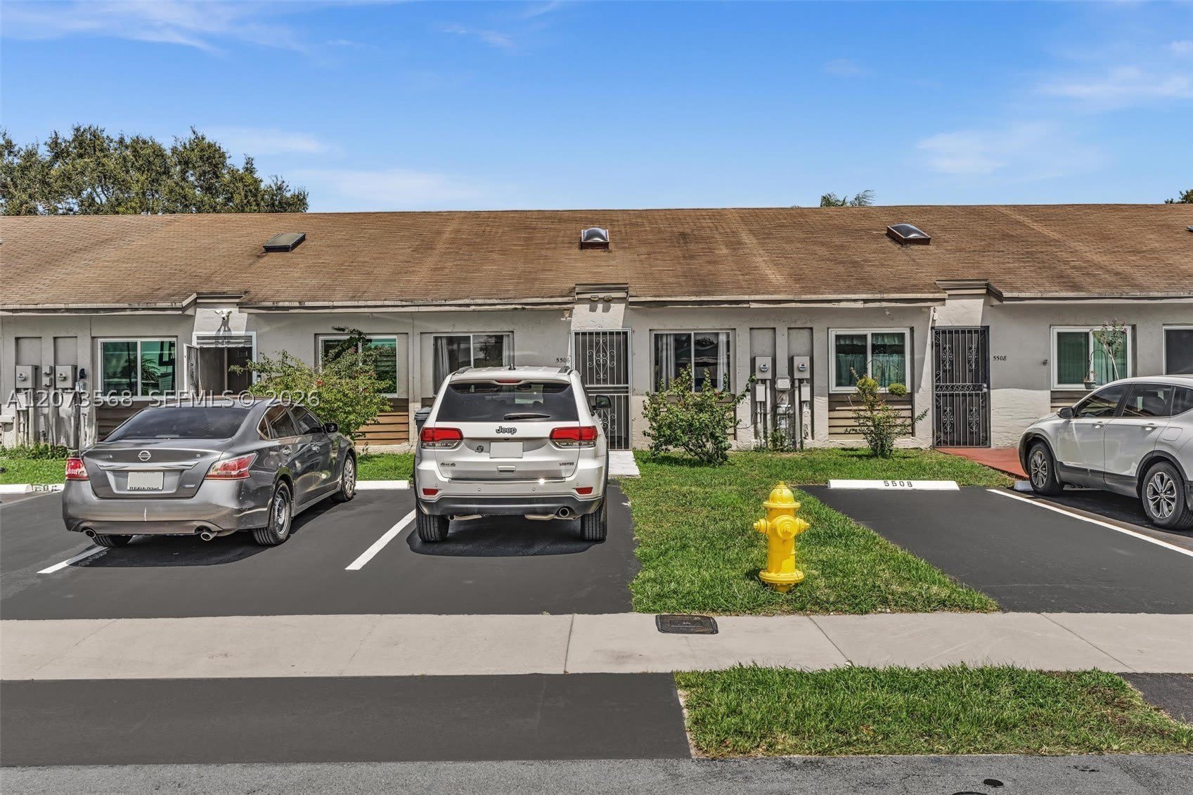 5506 SW 28th Ter – photo 1