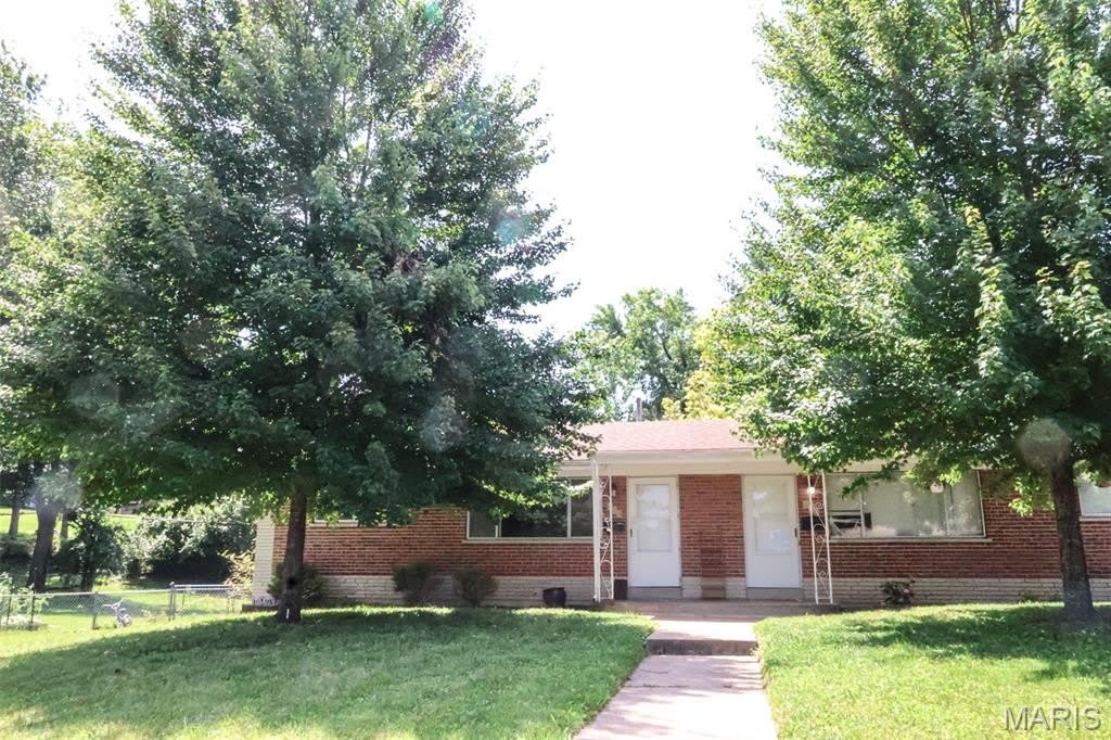 414 S Cadillac Drive – photo 1 of 11