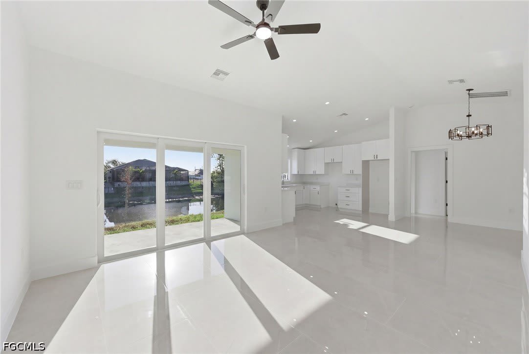 2105 NE 1st Avenue – photo 1
