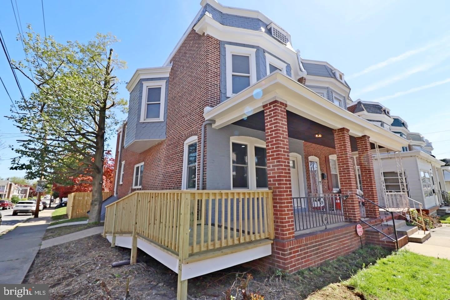 523 W 26TH ST – photo 1 of 21