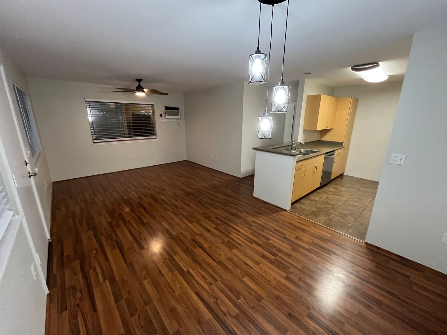 Spacious and well-maintained townhouse in Mililani Mauka. – photo 1 of 16
