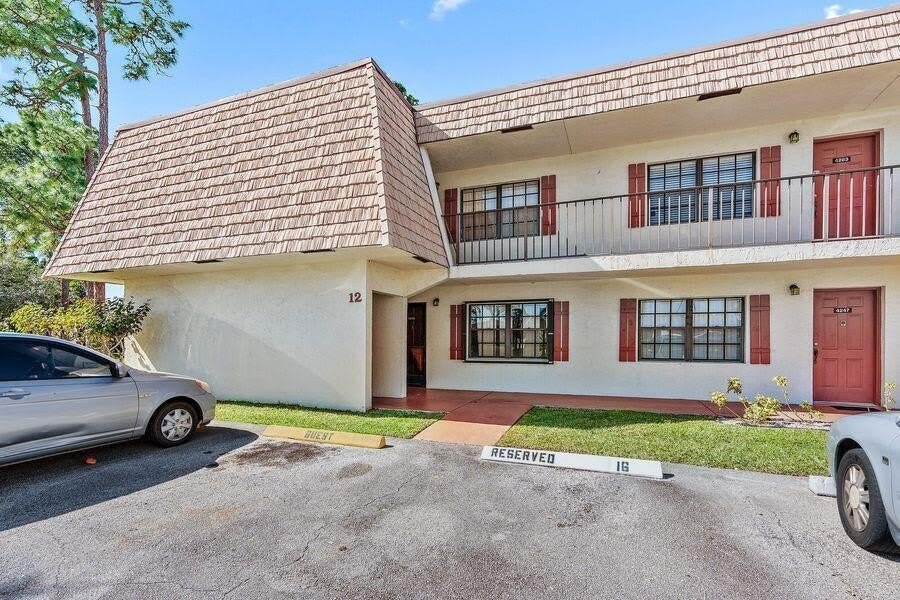 4245 Oak Terrace Drive – photo 1