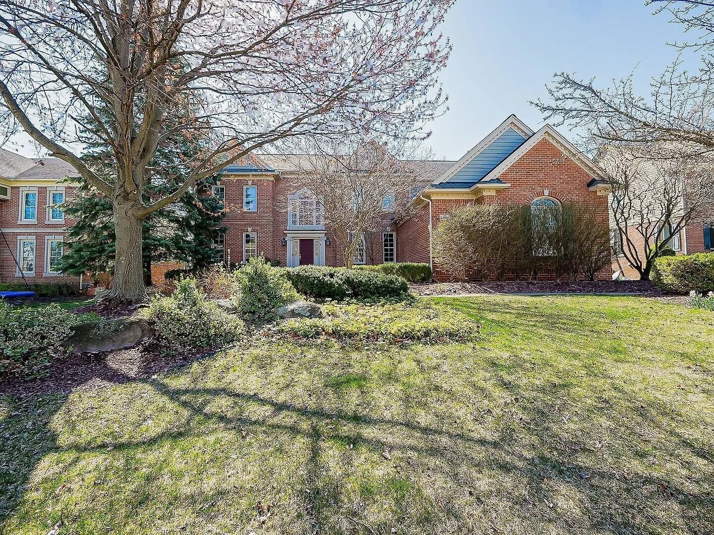 22646 Autumn Park Boulevard – photo 1 of 52