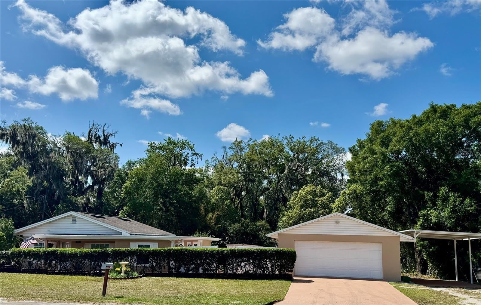 910 W FRENCH Avenue – photo 1 of 29