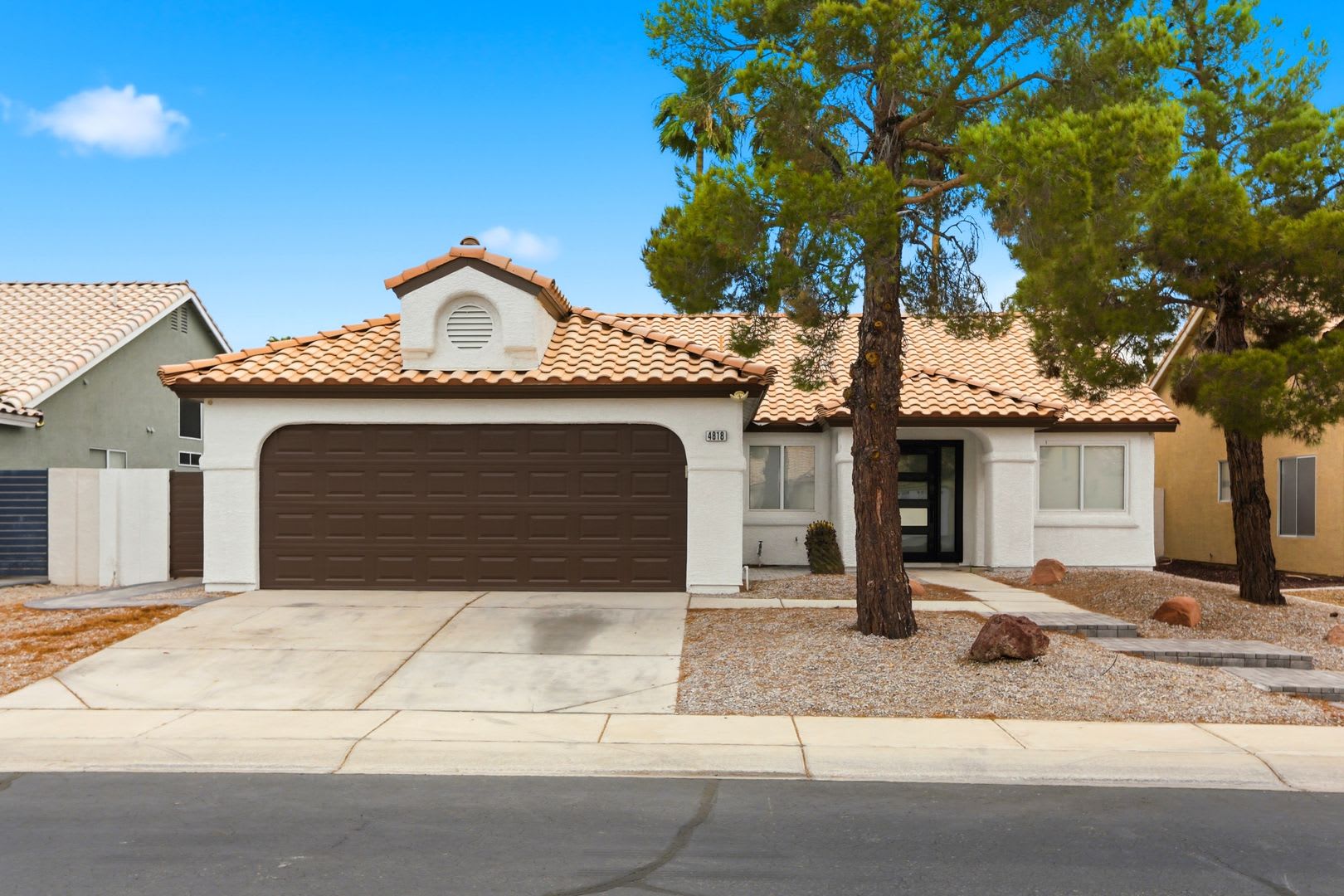 Remodeled Single Story in Guard Gated Community!!! – photo 1