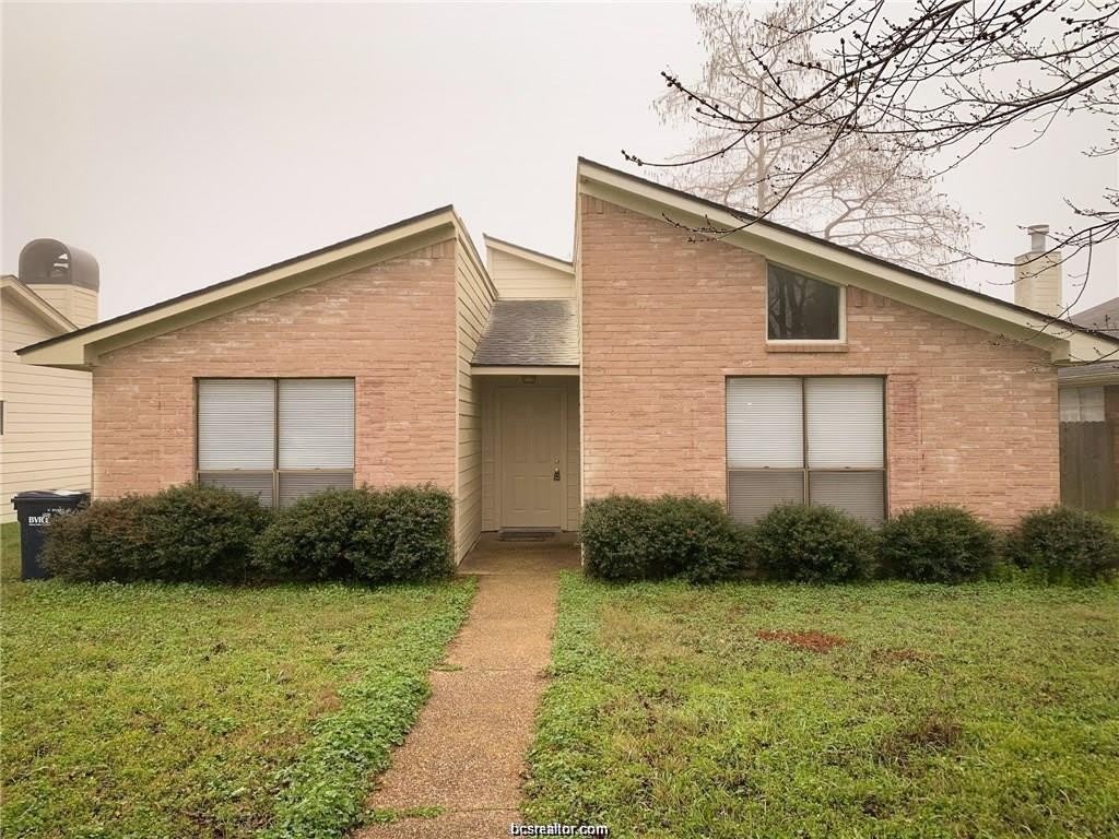 814 Camellia Court – photo 1