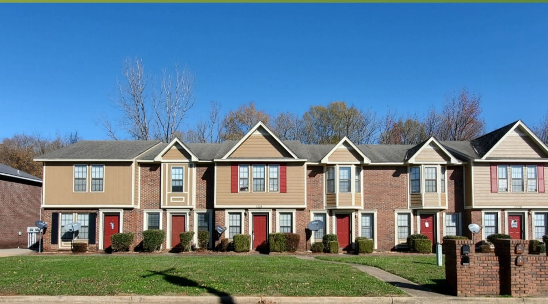 Ashley Manor Townhomes – photo 1