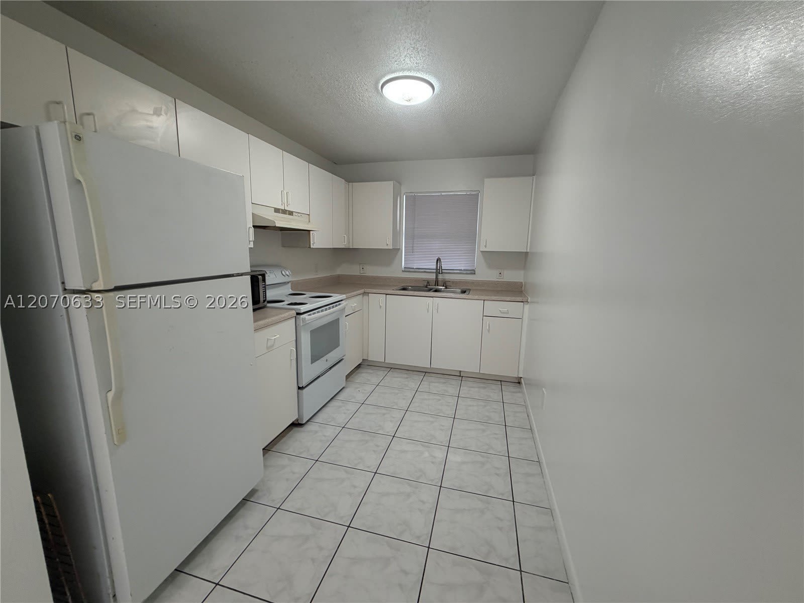 2224 Pierce St – photo 1