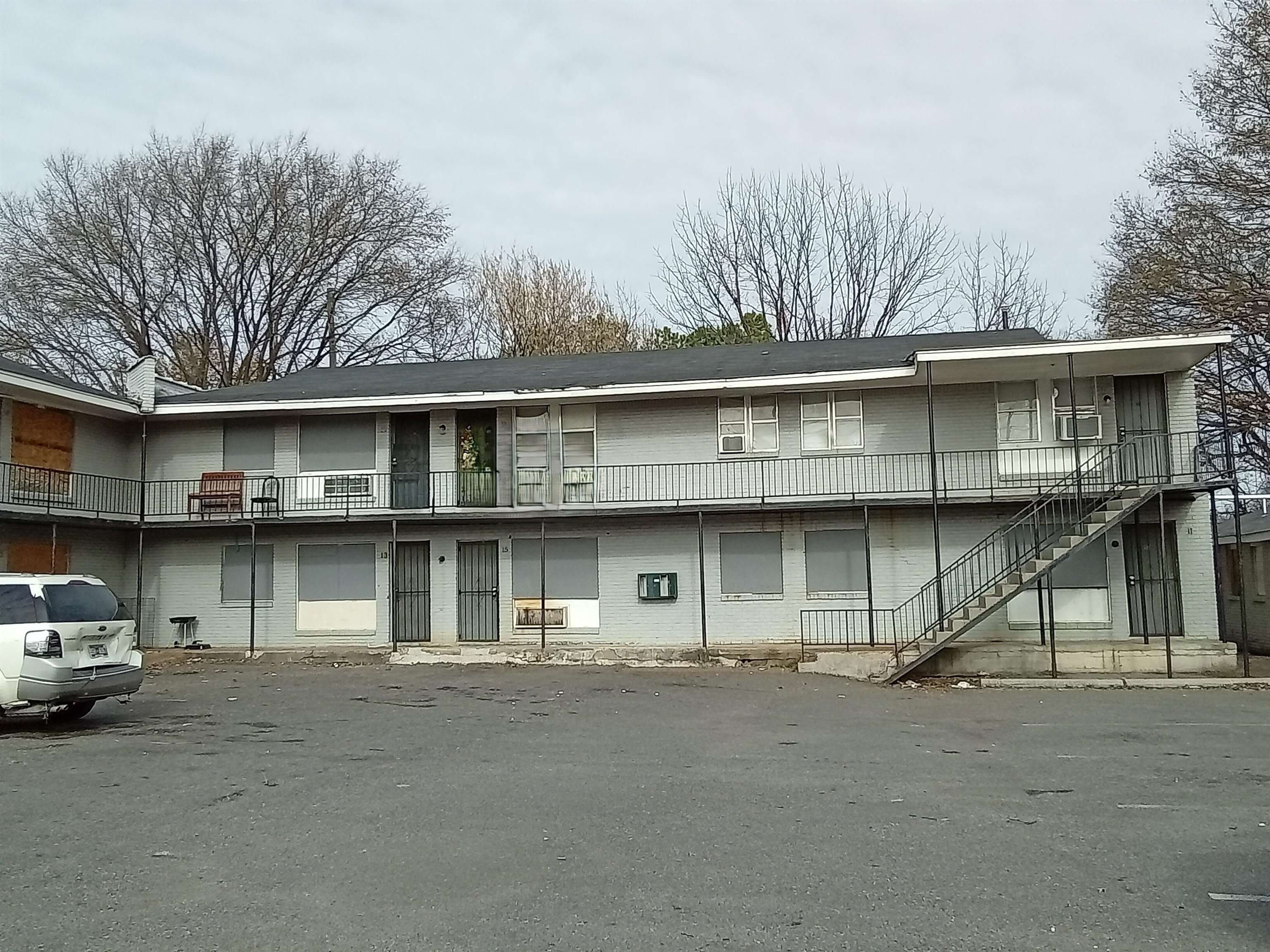 2116 HOWELL Ave – photo 1