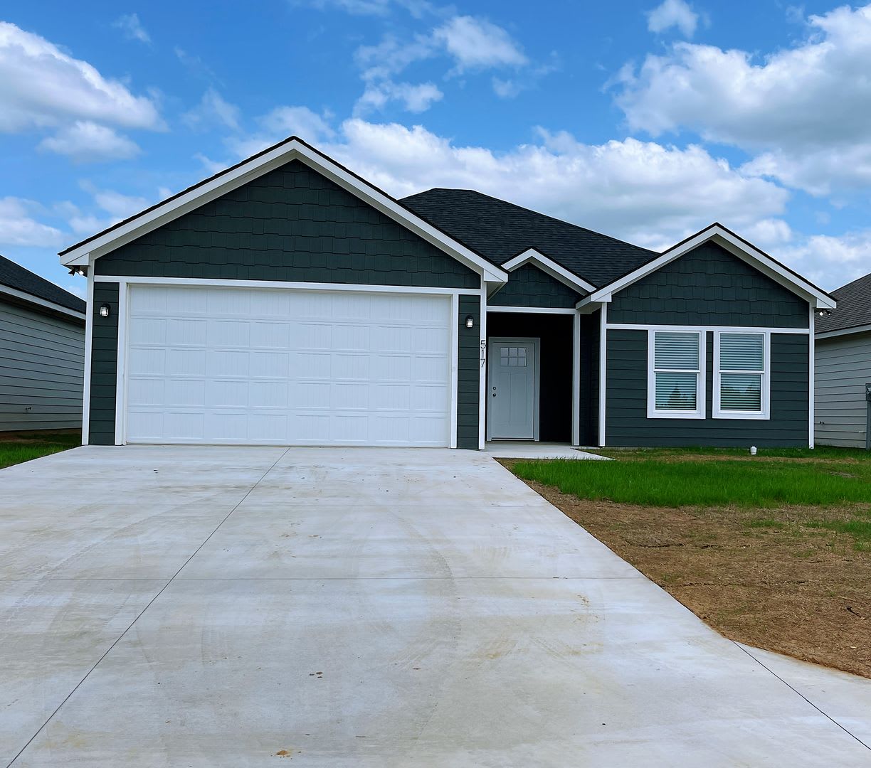 Beautiful home in a quiet community – photo 1 of 5