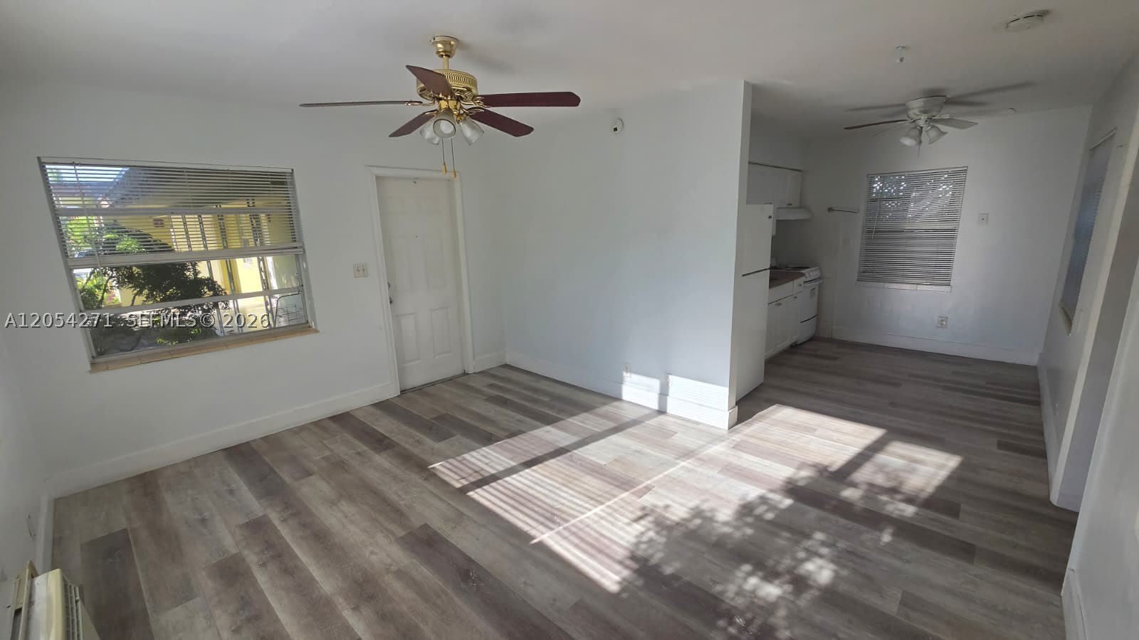 808 Ne 10Th St – photo 1