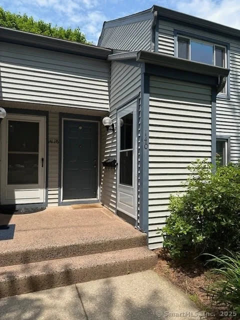 140 Candlewood Dr – photo 1 of 29