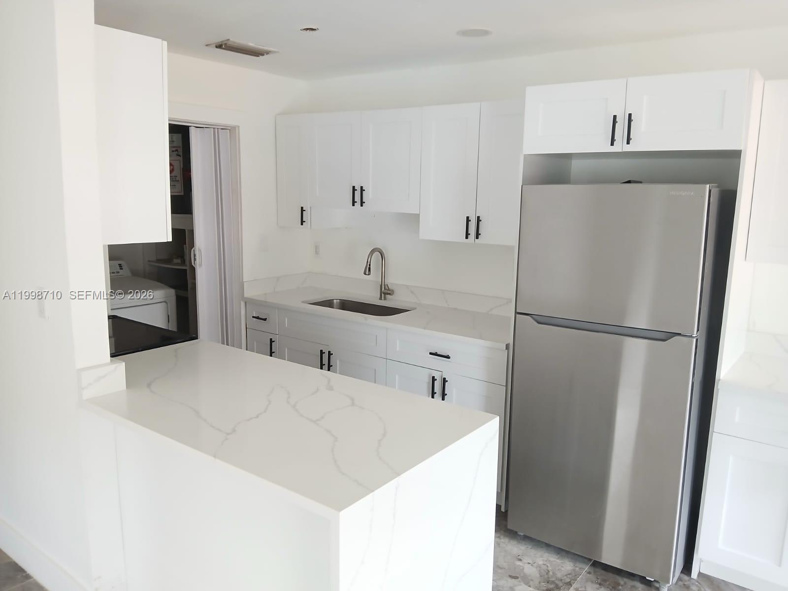 812 Sw 13th St – photo 1