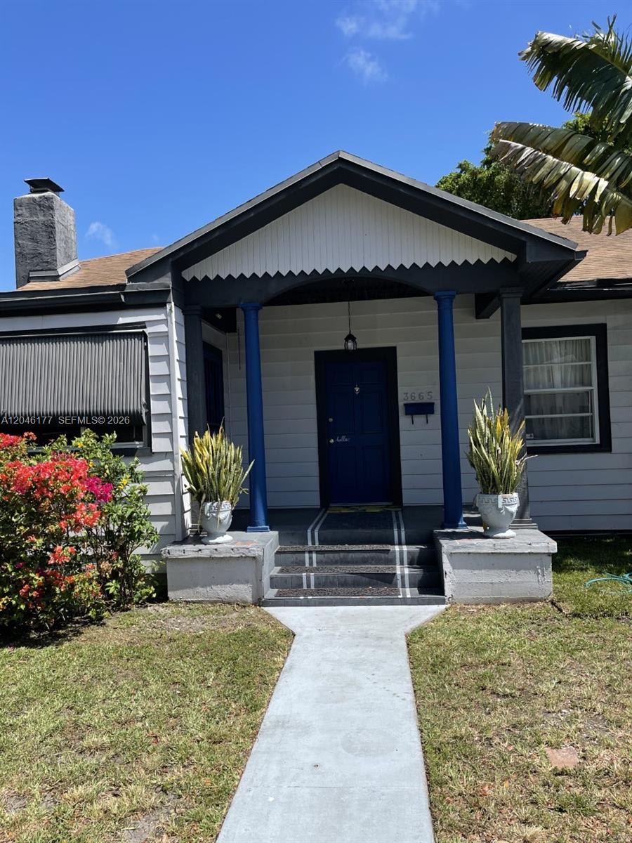 3665 Southwest 15th Street – photo 1